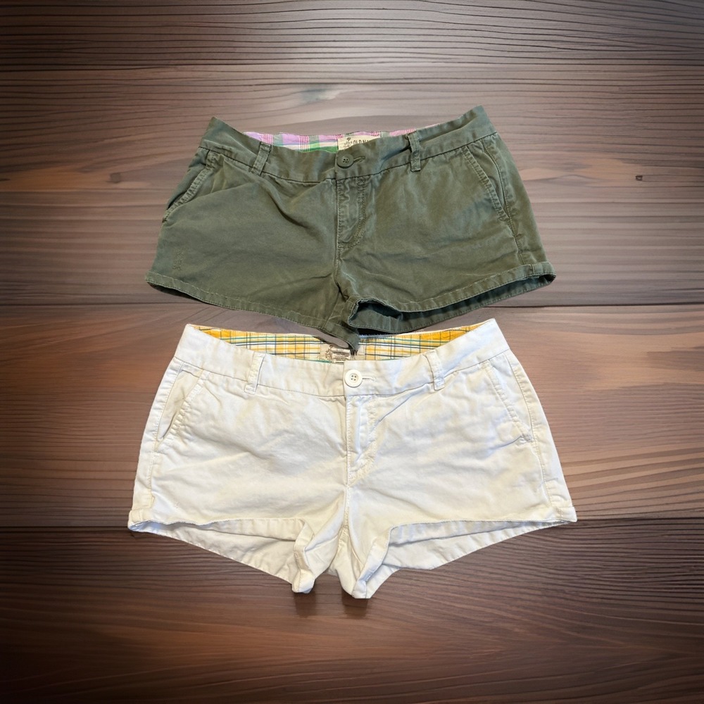 Y2K VTG Old Navy Booty Shorts Chino Lot Of 2 White Olive Green Low Rise Size 6